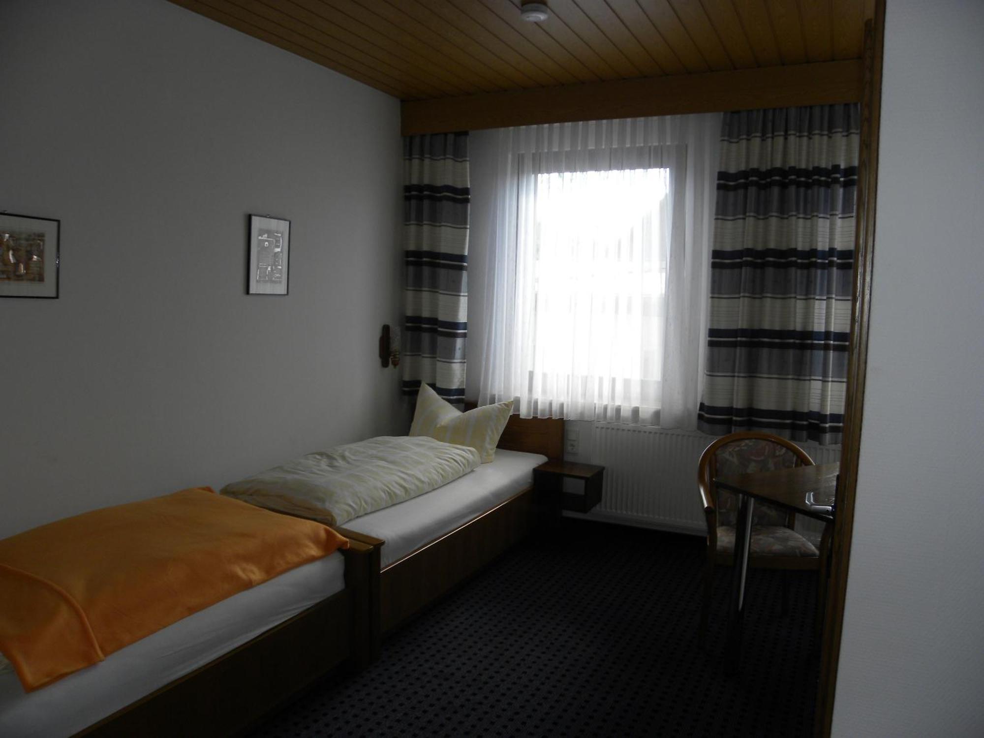 Отель Thueringer Hof Richelsdorf Номер фото