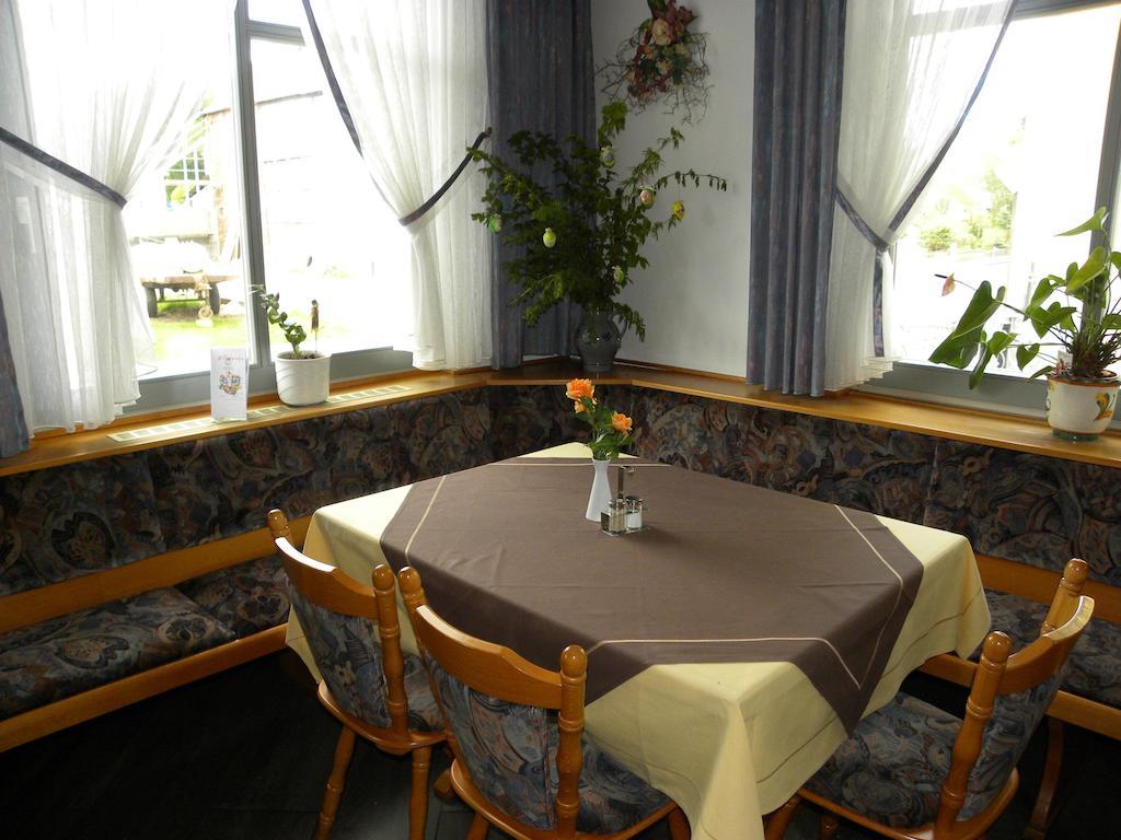 Отель Thueringer Hof Richelsdorf Экстерьер фото